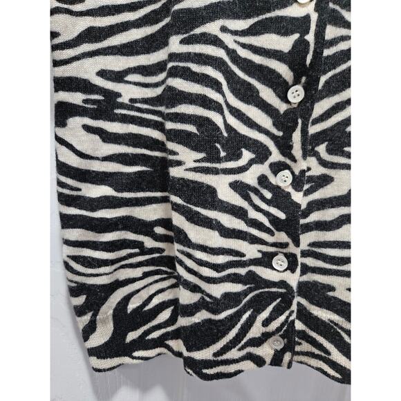J. Crew 100% Merino Wool Zebra Animal Print Cardigan Size S - Picture 4 of 10
